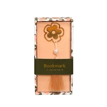 Маленькие модные канцелярские принадлежности Изысканная металлическая кисточка в коробке большая Закладка из нержавеющей стали с геометрическим лепестком форма Закладка