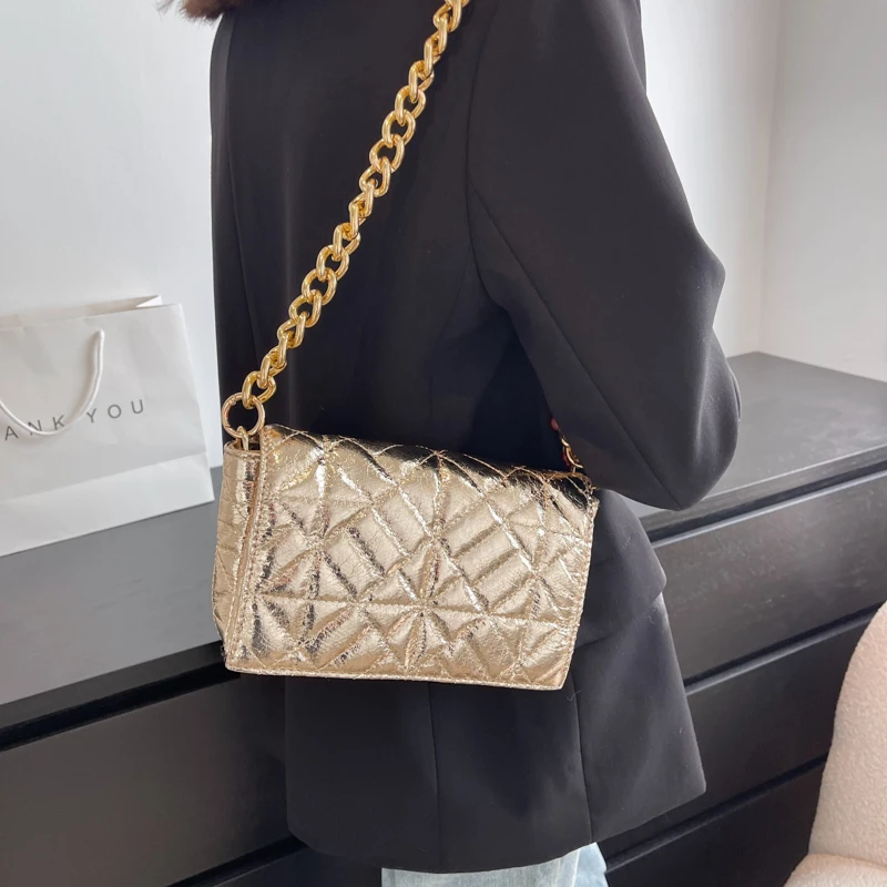 Luxury Brand Metal Chain Shoulder Bag for Women Handbag Clutch Purses 2022 New Designer Shiny Evening Tote High Quality Shoulder Bags near me