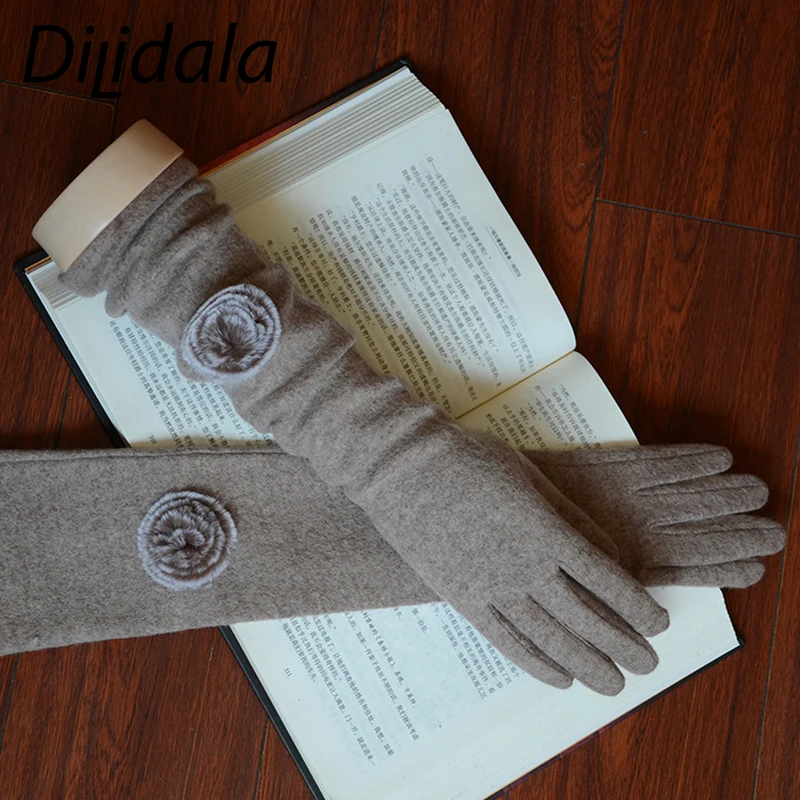

Dilidala Winter Cashmere Warm Long Gloves Wool Ball Cycling Driving Touch Screen Long Gloves Soft and Comfortable Warm Gloves