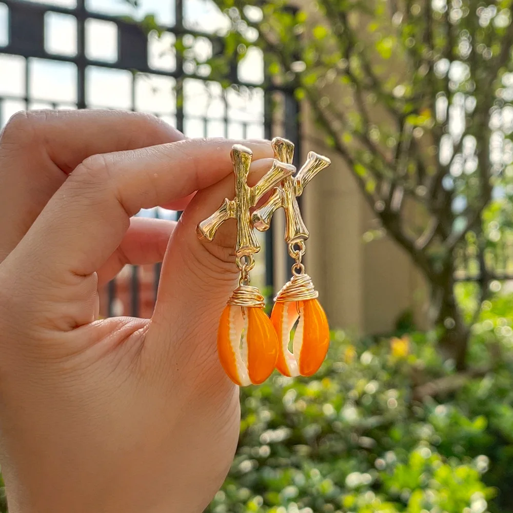 11592153682_1849977708