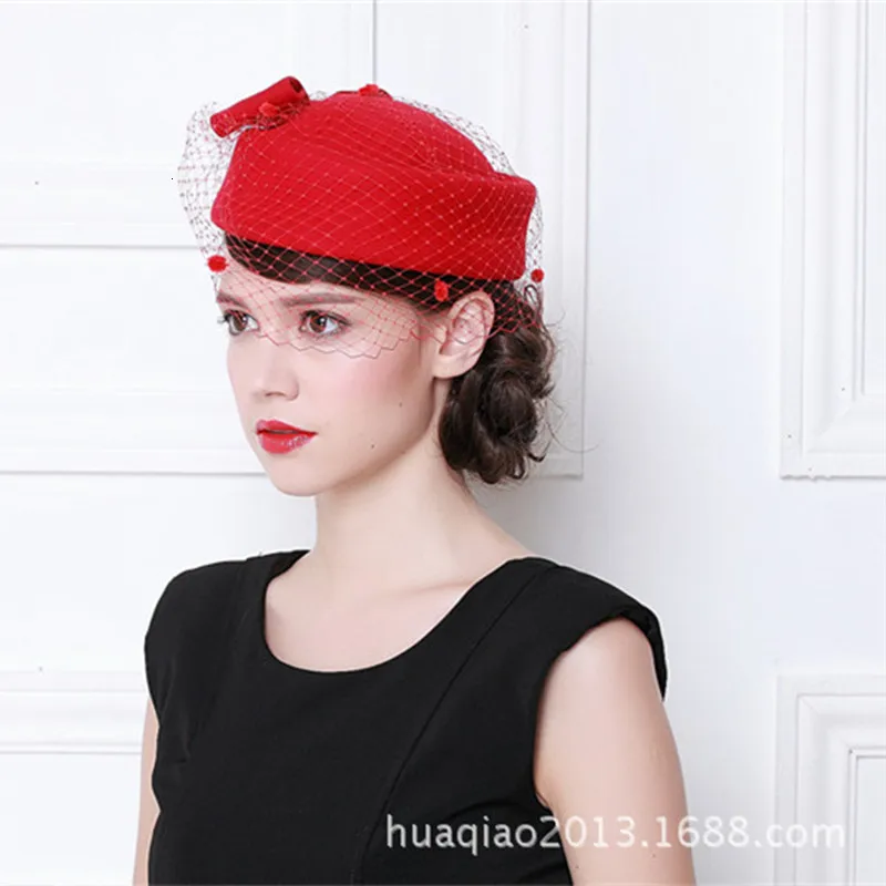 Шляпы с плоским верхом зимняя фетровая шляпа с бантиком Винтажный французский шерстяной женский берет Дамская шапочка стюардессы Fedoras Chapeau Femme Feutre - Цвет: red