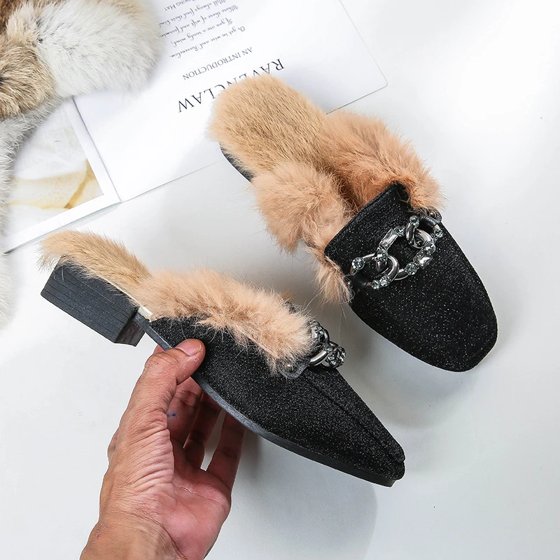 closed toe slides with fur