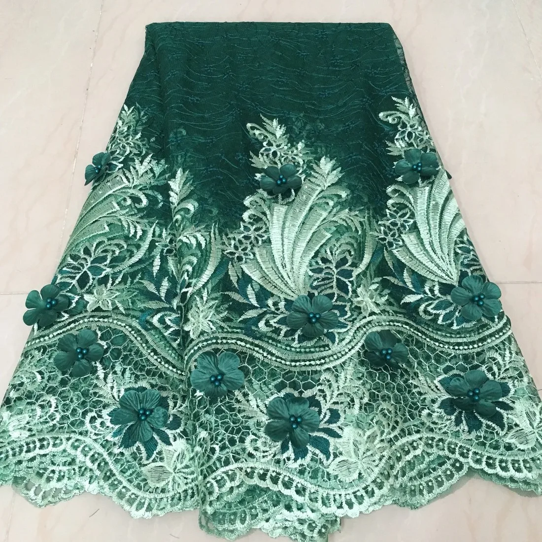 

Embroidered African French Lace 2020 High Quality Green Nigerian Lace Fabric Dubai Tulle French Lace Material With BeadsKHX24-5