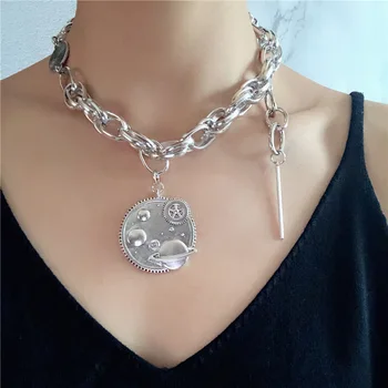 

Europe and America Ornament INS Retro Normcore Style Cool Punk Hip Hop Necklace Disco Dancing Exaggeration Clavicle Necklace