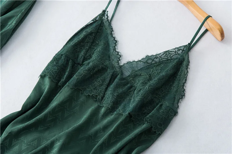 12945422255_1061836450