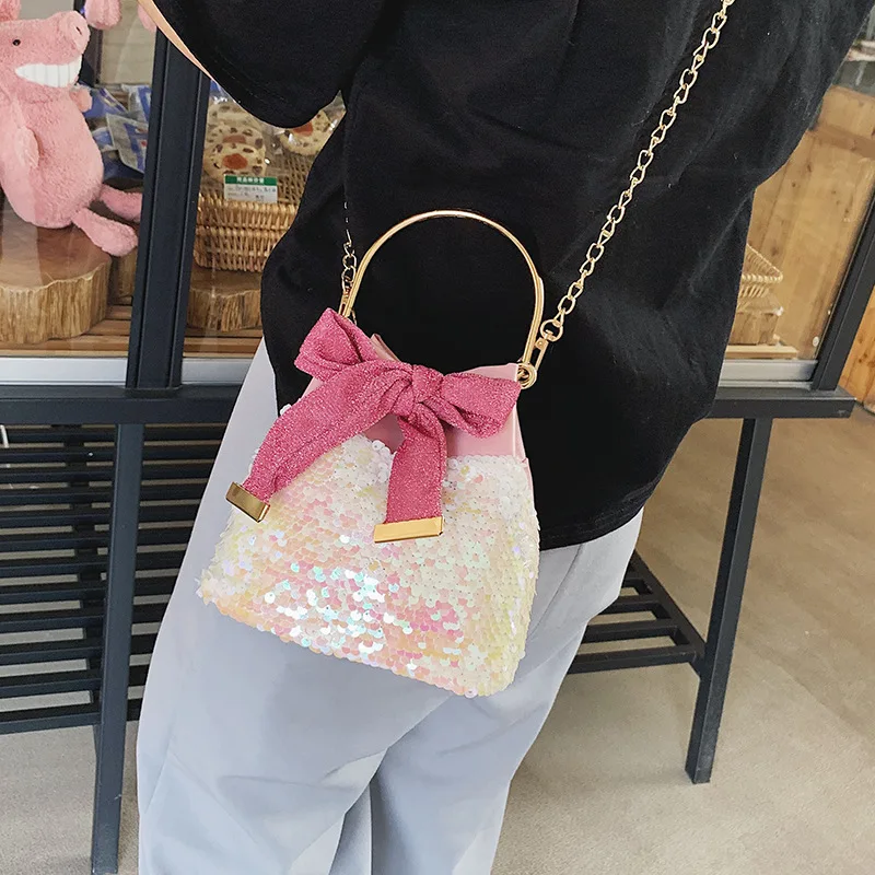 

2019 Summer New Style Ol Commuting-Style Versatile Fashion Sequin Iron Handle Bow Chain Shoulder Bucket Bag Women's