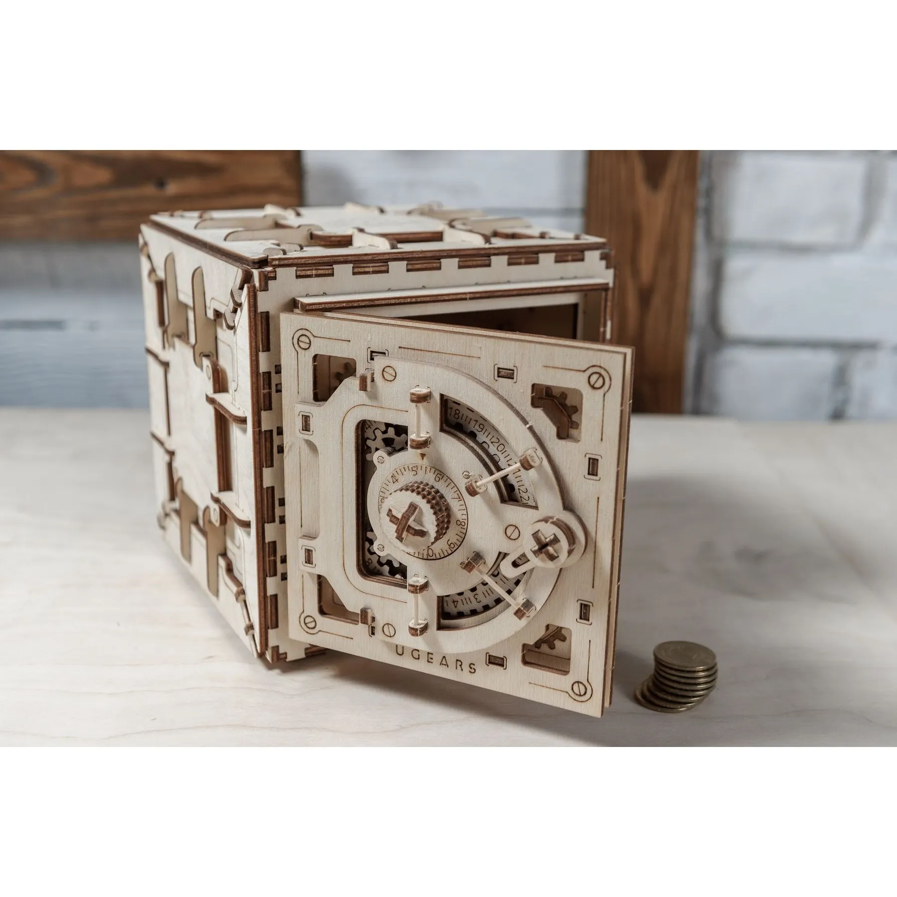 Сборная модель Сейф UGEARS