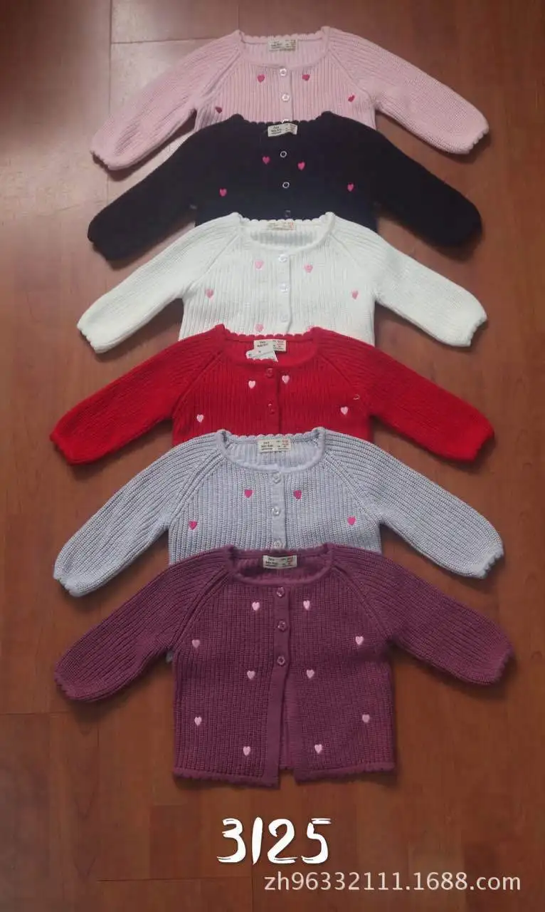 Коллекция года, осеннее пальто новые продукты, для детей возрастом от 1 года до 4 лет, детская одежда для девочек Хлопковое пальто-свитер с вышивкой в форме сердца разные цвета