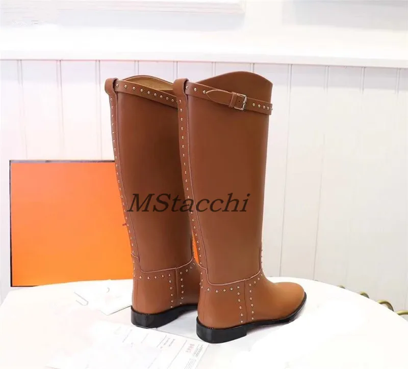 Mcacchi/модные женские сапоги до середины икры с заклепками; женская рыцарская обувь с пряжкой; женская обувь из натуральной кожи с острым носком на низком каблуке; Botas Mujer