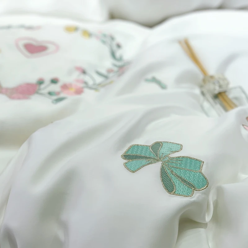 7624AE59-25AE-47B6-8E88-BFA1255723FC