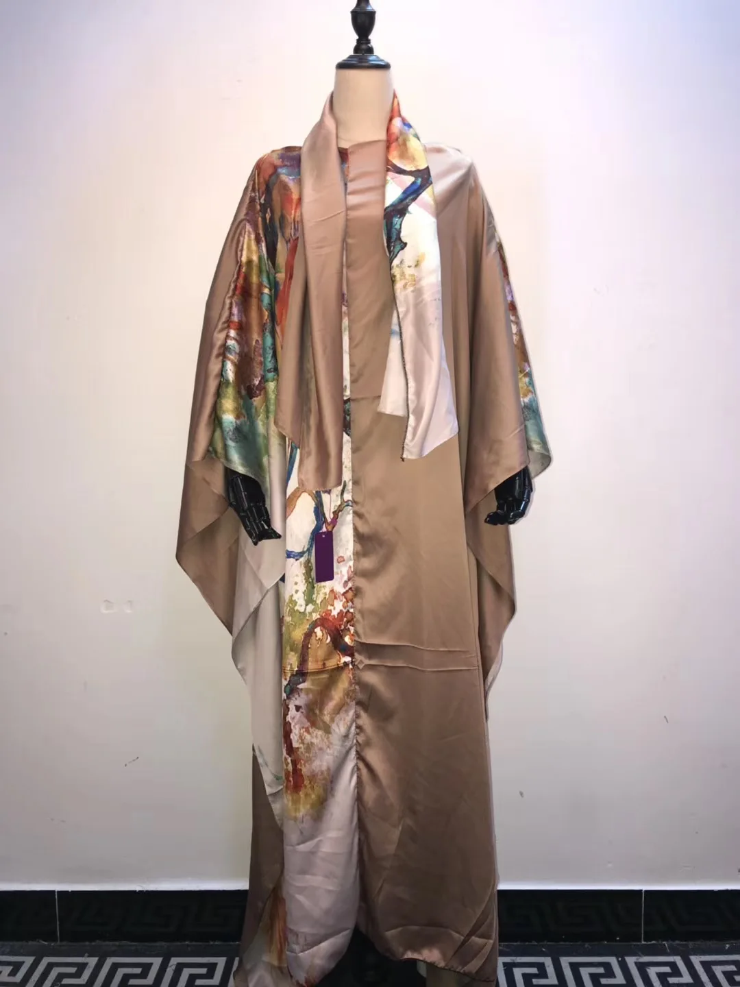 Дубай шелк кафтан леди платья Длина 145 см bustline 100 см традиционные женские платья африканские платья для женщин - Цвет: as picture