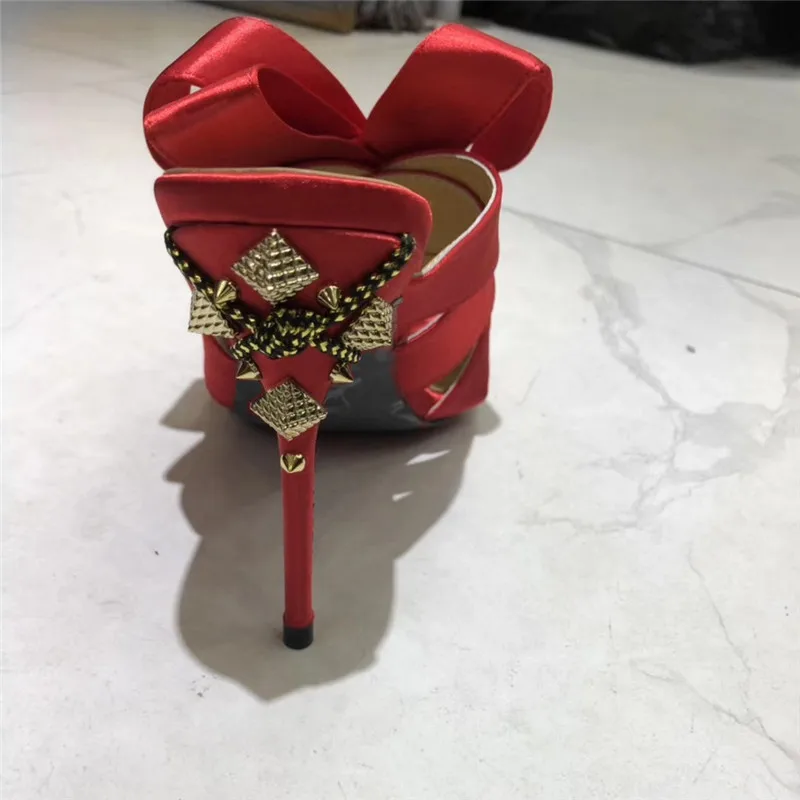 Luxury Satin Slippers Butterfly Knot High Heels Women Sexy Open Toe Thin High Heel Catwalk Slippers Metal Rivet Decor Shoes