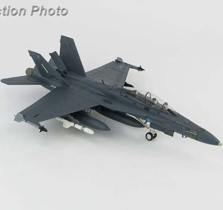 Мастер хобби малазийский Макдоннелл Дуглас F/A-18D Hornet 1/72 литая модель самолета