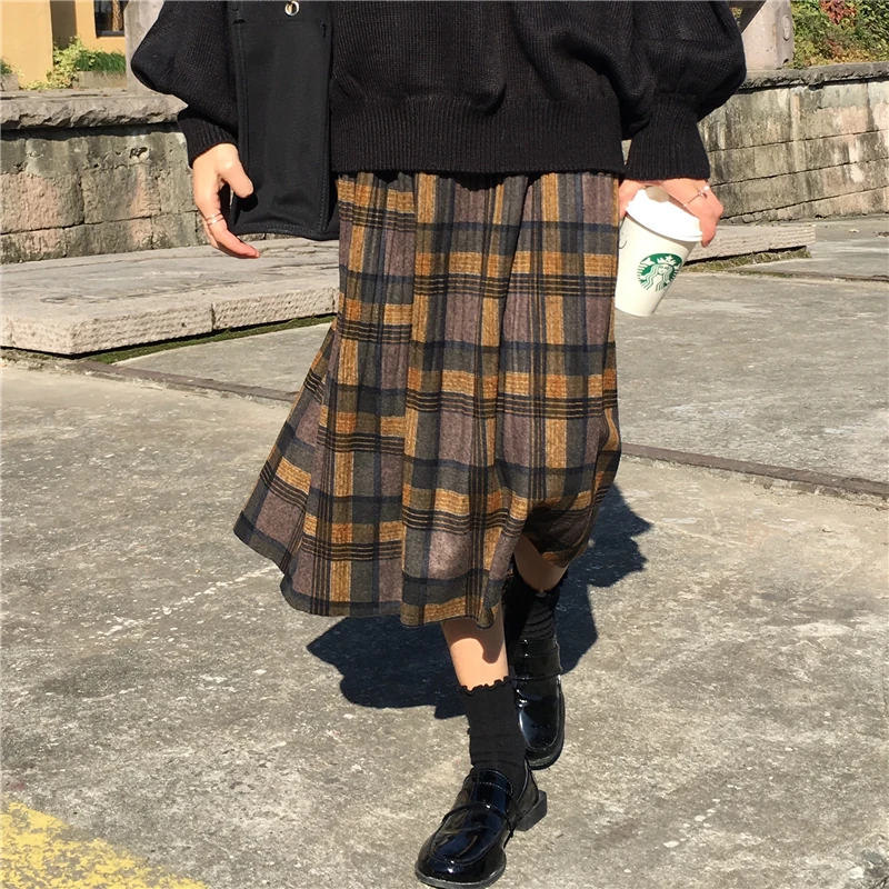 New Arrival Autumn Winter Preppy Harajuku Vintage Pleated Plaid Skirt Loose Quality Female Long Skirt DV55