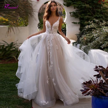 

Gorgeous Appliques Sweetheart Neck Backless A-Line Wedding Dress 2020 Luxury Beaded Spaghetti Straps Bride Gown Vestido de Noiva