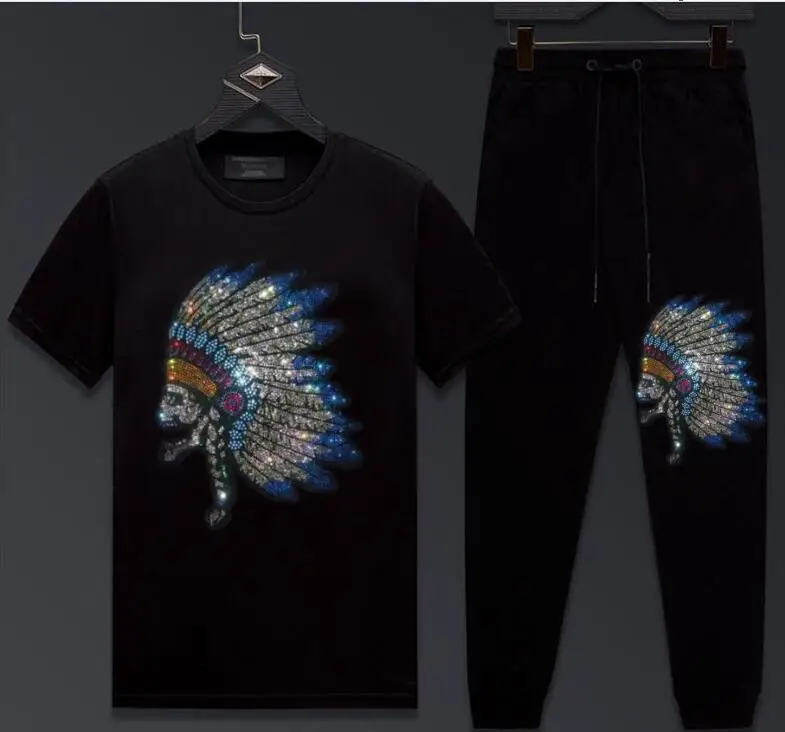 

Clothing Men's Fashion Tracksuit Casual Sportsuit Men short Sleeve Sportswear Rhinestones Men Set