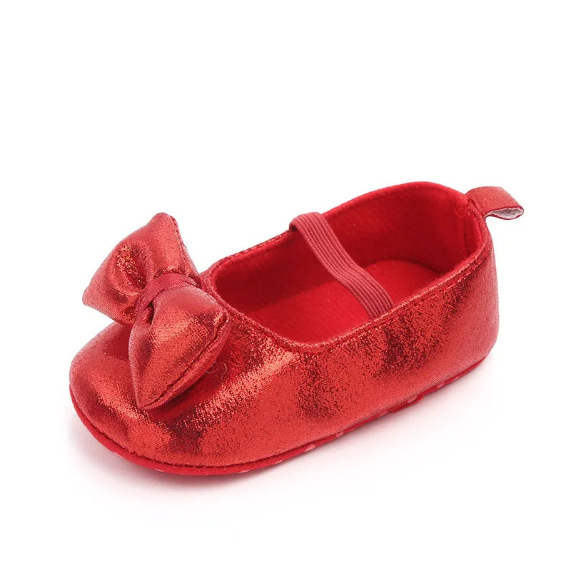 Обувь для маленьких девочек; обувь принцессы для девочек; блестящие вечерние туфли с бантом для новорожденных; нескользящие туфли для первых шагов; 0-18 месяцев - Цвет: R