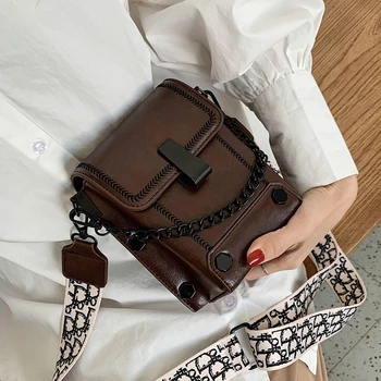 

Louis Brand Women Bag 2020 Crocodile Pattern Saddle Bag Wide Shoulder Strap Crossbody Bags for Women Shoulder Bag Messenger Bags