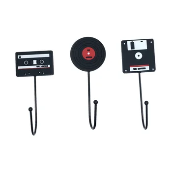 

3PCS Retro Household Hooks Multi-purpose Traceless Hooks Sturdy Wall Hooks Bathroom Kitchen Door Hooks for Kitchen Cafe