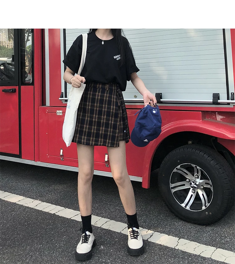 ladies clothes 2021 autumn and winter High Waist Shorts Skirts Womens Korean preppy style girl school plaid Shorts womens bike shorts