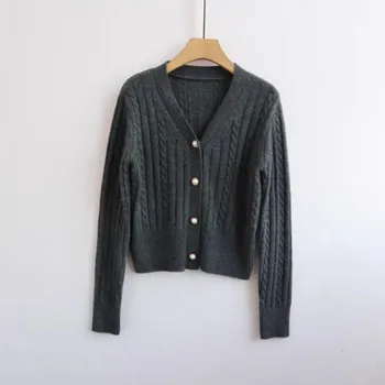

Women Sweater 2019 Autumn and Winter Pearl Buckle Wool Sweater Coat