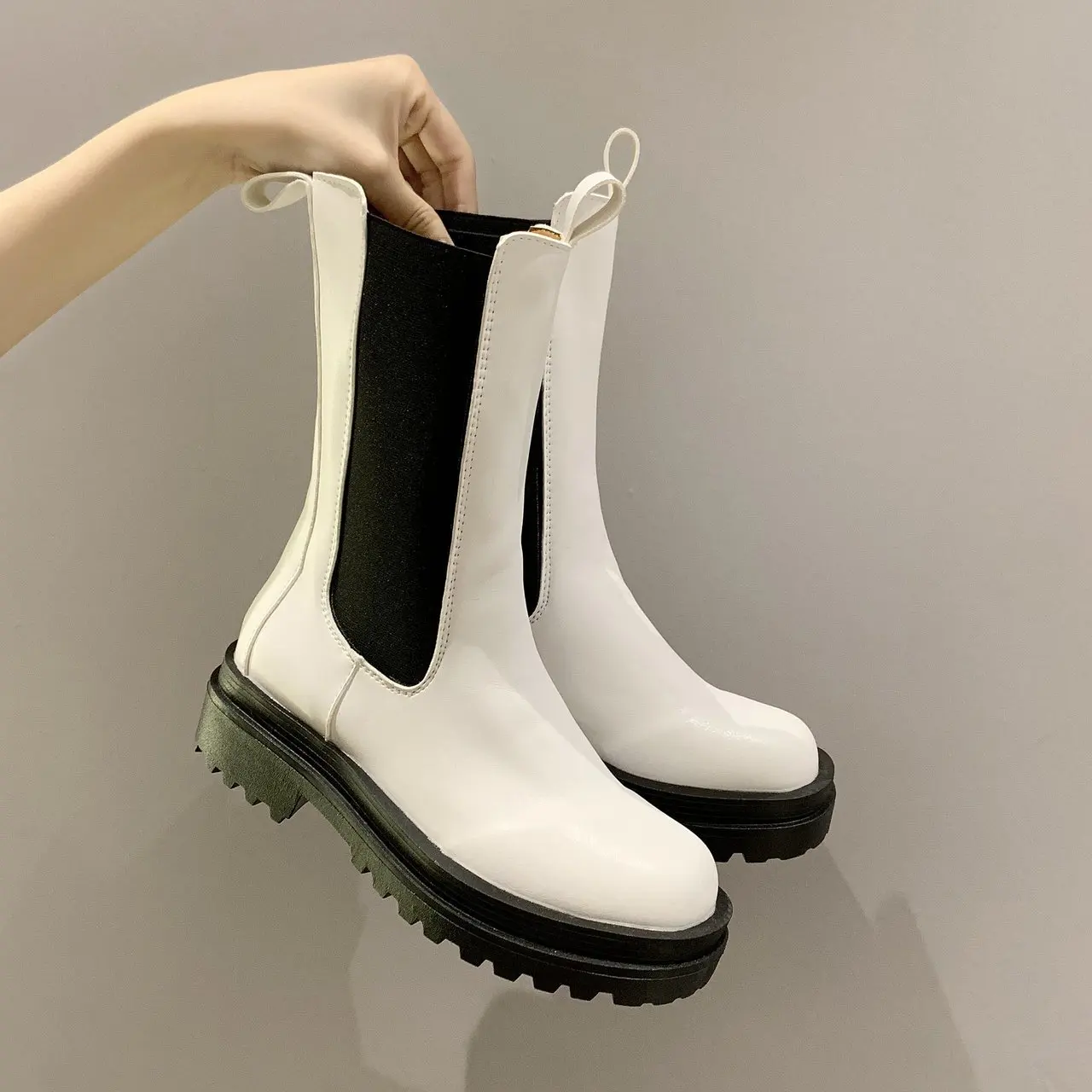Fashion Boots Women's New Winter plus Velvet Lady's Large Product Mona Smoke Tube Boots Warm Short