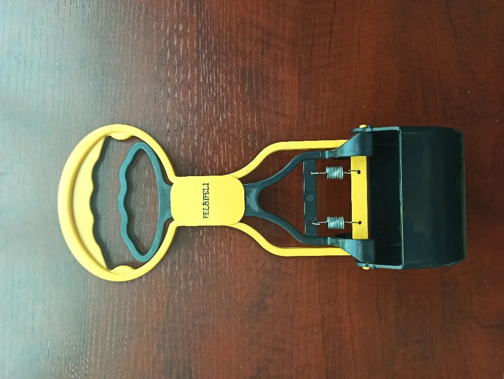 Scoops for the disposal of pet waste