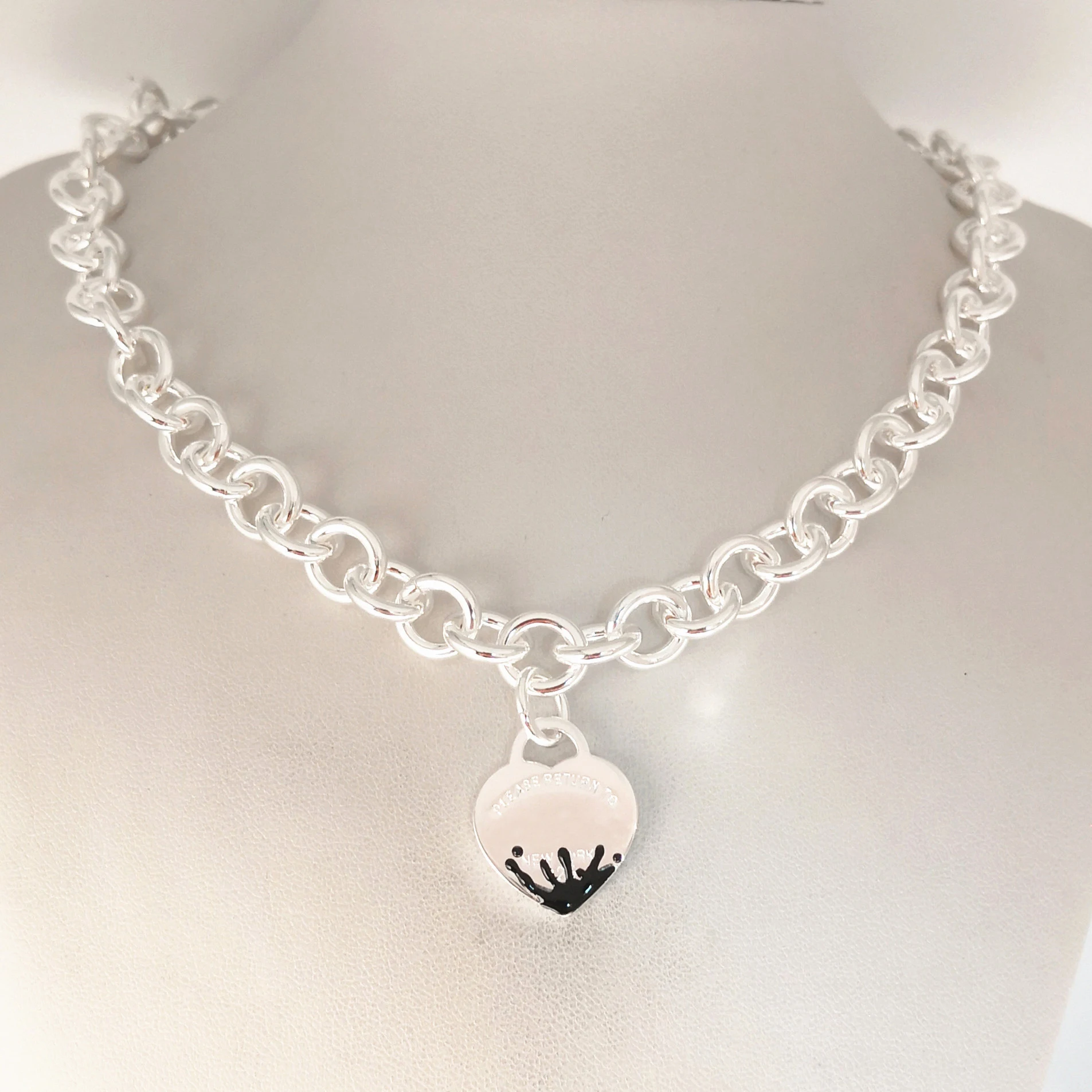 

Sterling Silver 925 Classic Fashion Black Enamel Water Splash Heart Pendant Women's Necklace