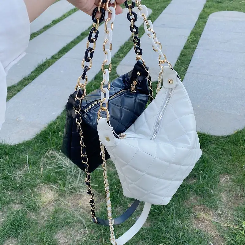 2021 Lingge large-capacity small bag women's bag new trendy one-shoulder  chain Simple Western Fashion one-shoulder Wandering Bag