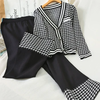 

2020 Spring New V-neck Women Plaid Knitted Cardigan Sweater + Casual Wide-Leg Trousers Two-Piece Set Female Loose Knitting Suit