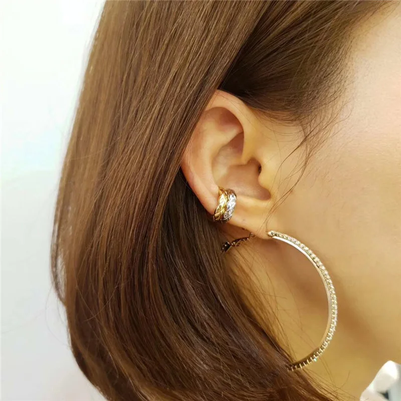 

WTLTC Gold Sliver Textured Ear Clip Earrings For Women Minimal Small Cuff Earrings Statement Geometrical Earrings Jewelry 1pcs