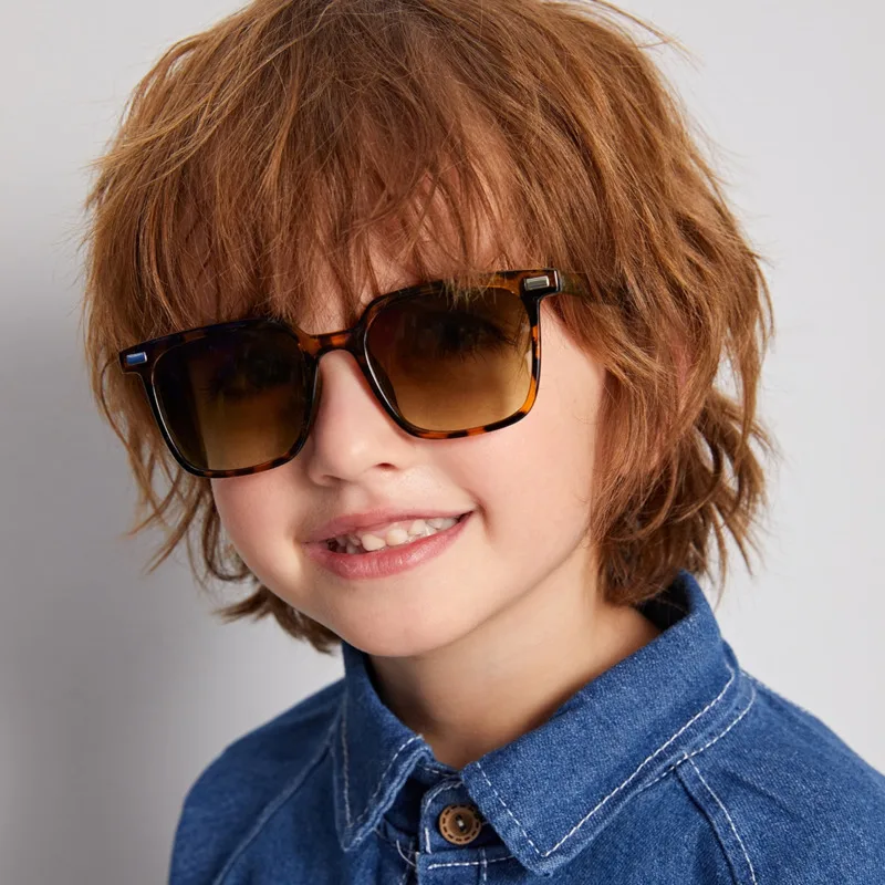 

2021 New Cool Sunglasses For Kids Brand Design Sun Glasses For Children Boys Girls Sunglass UV 400 Protection Rivet Oculos