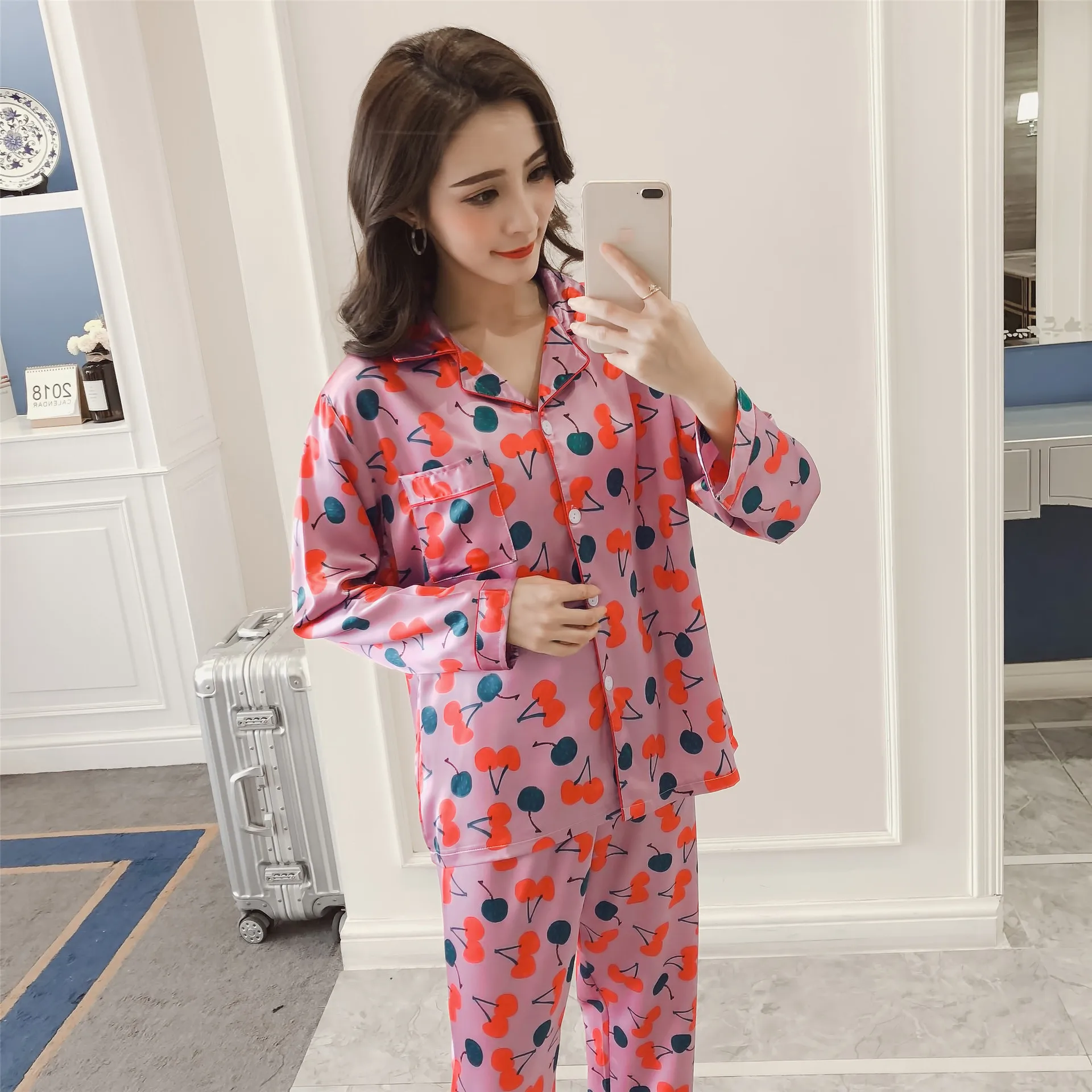 

Autumn New Style Cardigan Button WOMEN'S Long Sleeve Fold-down Collar Pajamas Sweet Cherry Model Silk Homewear Set