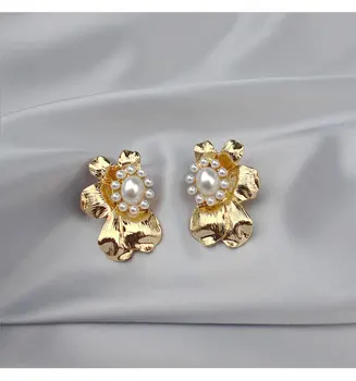 

JC-2 Antique high-level feeling pearl flower light luxury Earrings baroque pearl needle French ins Earrings