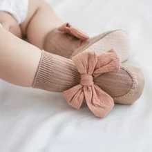 Outono bebê sapatos de chão meias de bebê no tubo antiderrapante moda arco princesa meias da criança acessórios do bebê infantil sapatos