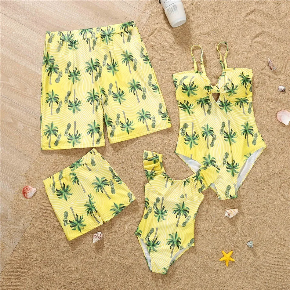 

Plam Tree Family Matching Swimsuits Mother Daughter Swimwear Mommy and Me Bikini Dress Clothes Outfits Look Dad Son Swim Shorts
