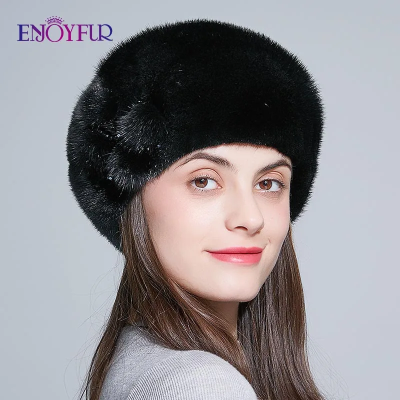 Женский берет из меха норки ENJOYFUR теплая шапка цельного черного с цветами на