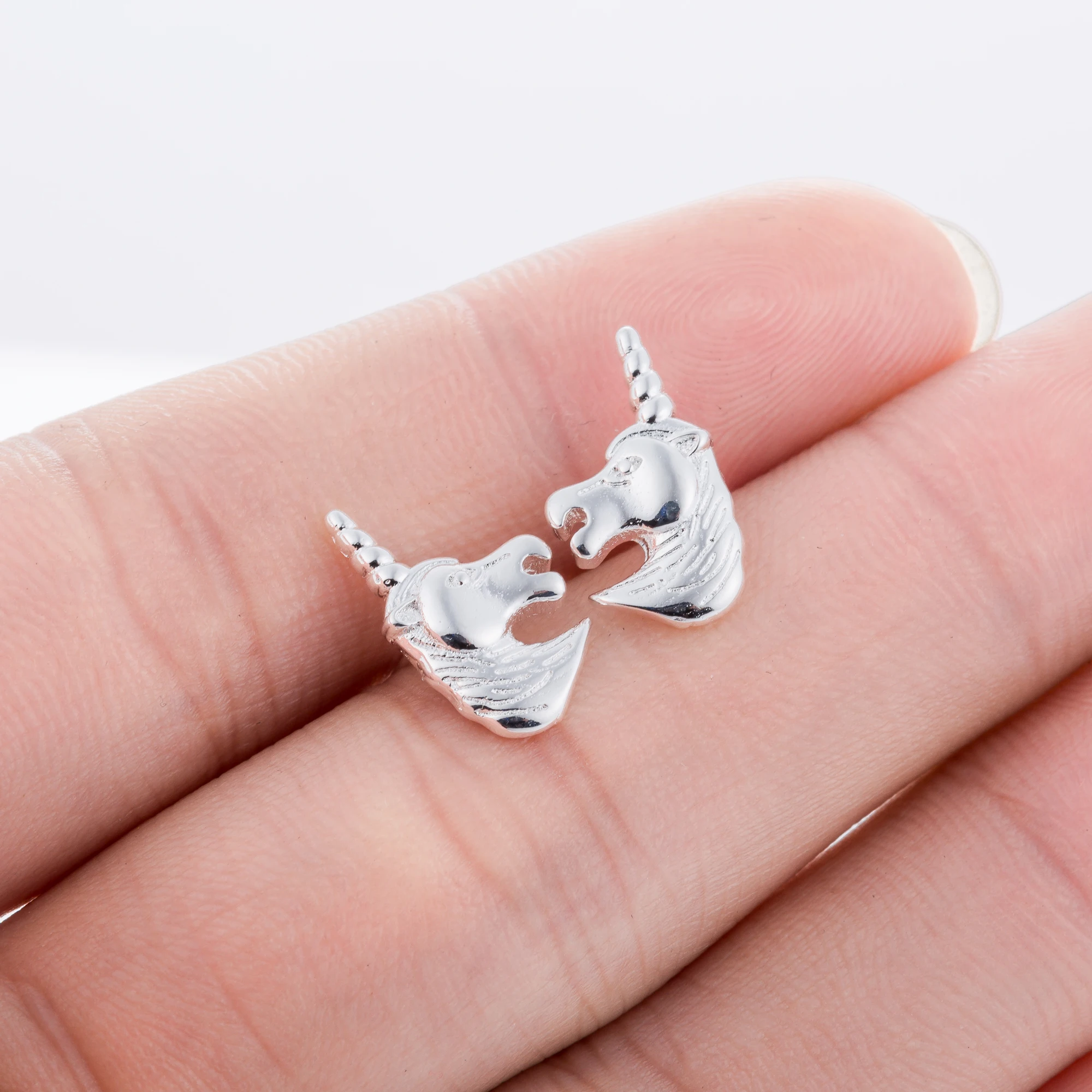 

Jisensp Cartoon Vintage Unicorn Stud Earrings Animal Fashion Jewelry for Women Girls Lovely Horse Ear Stud Birthday Gift