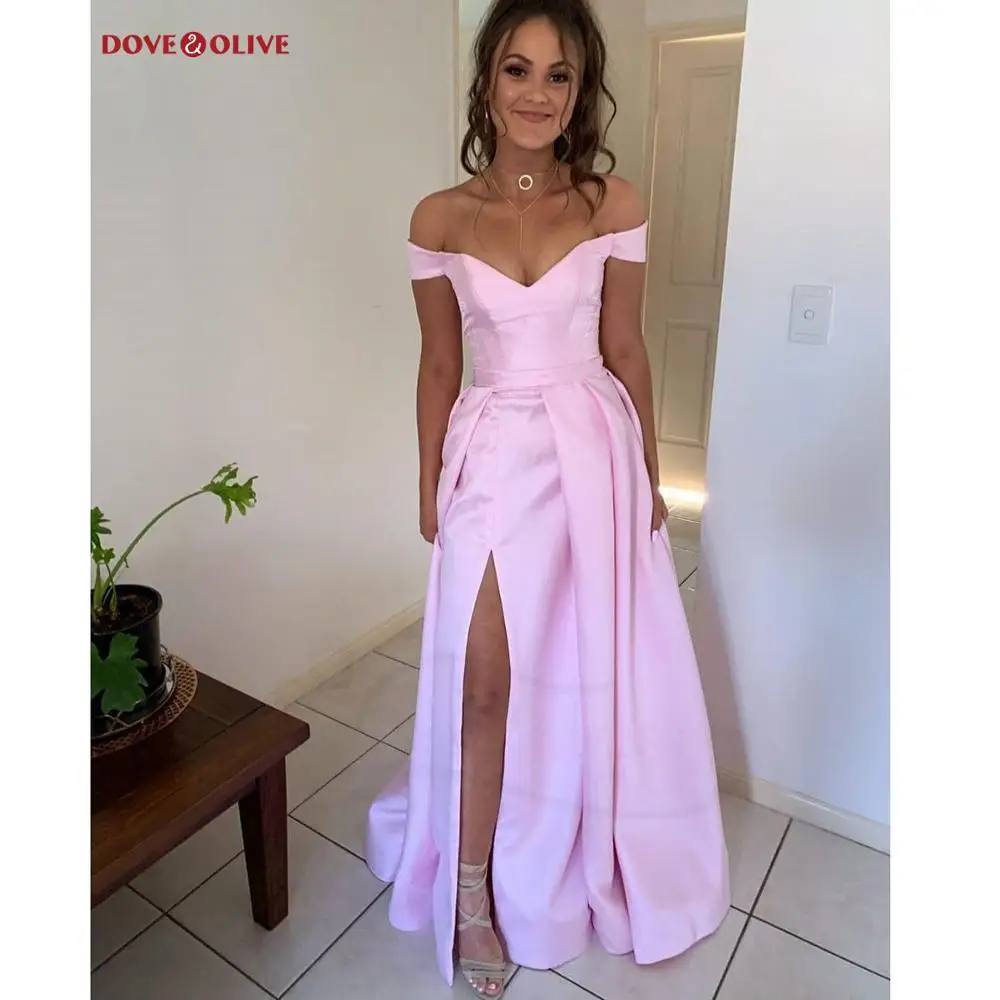 

Pink Evening Dresses 2020 Off Shoulder Front Split Satin V Neck A Line Floor Length Prom Gown Simple Elegant Formal Party Dress