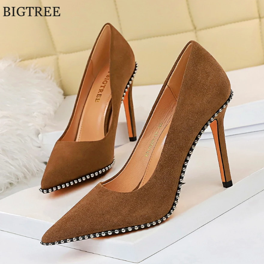 

8/10.5cm High Heels Fashion Metal Chains Women Pumps Autumn Solid Flock Pointy Toe Stiletto Office Woman Dress Shoes Khaki Black