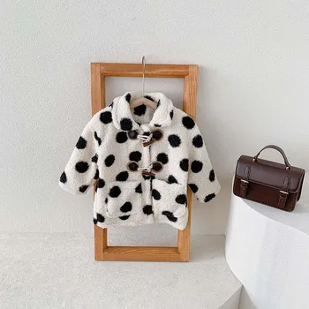 

2020 winter new children's wear girls wave point lamb wool coat Baby Lamb button outerwear coat 2-18