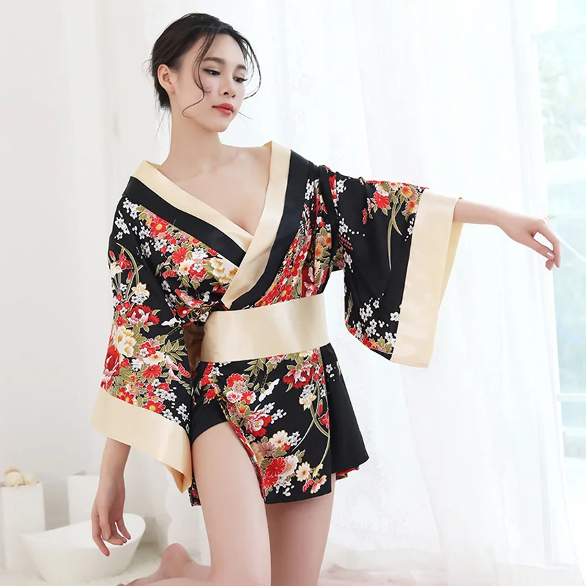 Новинка, женское японское сексуальное кимоно с глубоким v-образным вырезом, атласная Шелковая пижама, цветочная ванна, юката гейша, домашняя пижама для девочек, ночная рубашка - Цвет: Black yukata