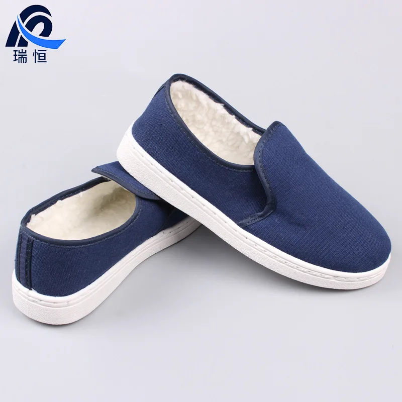blue pvc thicken Антистатические синие парусиновые белые туфли из ПВХ беспылевая Рабочая защитная обувь женская зимняя обувь Большие размеры 34-46 - Цвет: blue pvc thicken