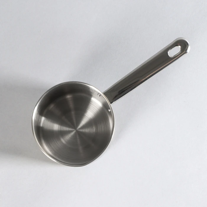 Cubo 650 ml, d = 12 cm suministros de cocina ► Foto 2/2