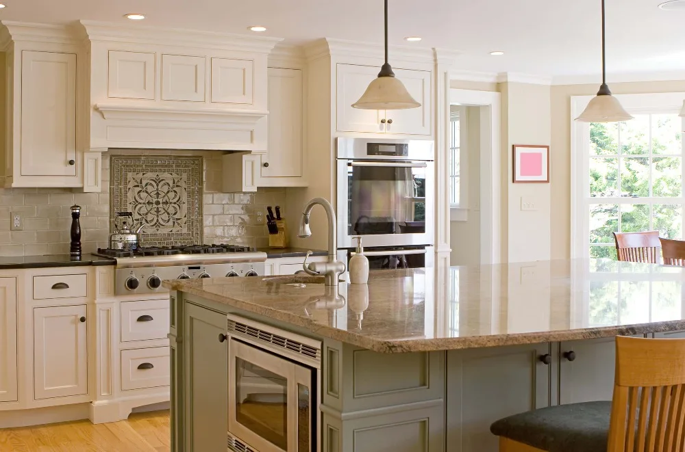White-kitchen-cabinets