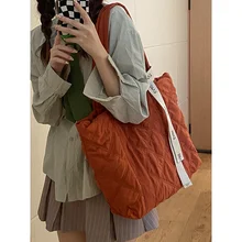 

Leisure Nylon Cloth Bag Women's Winter New Fashion Ringgit Bag Versatile Ins Large Capacity Bag