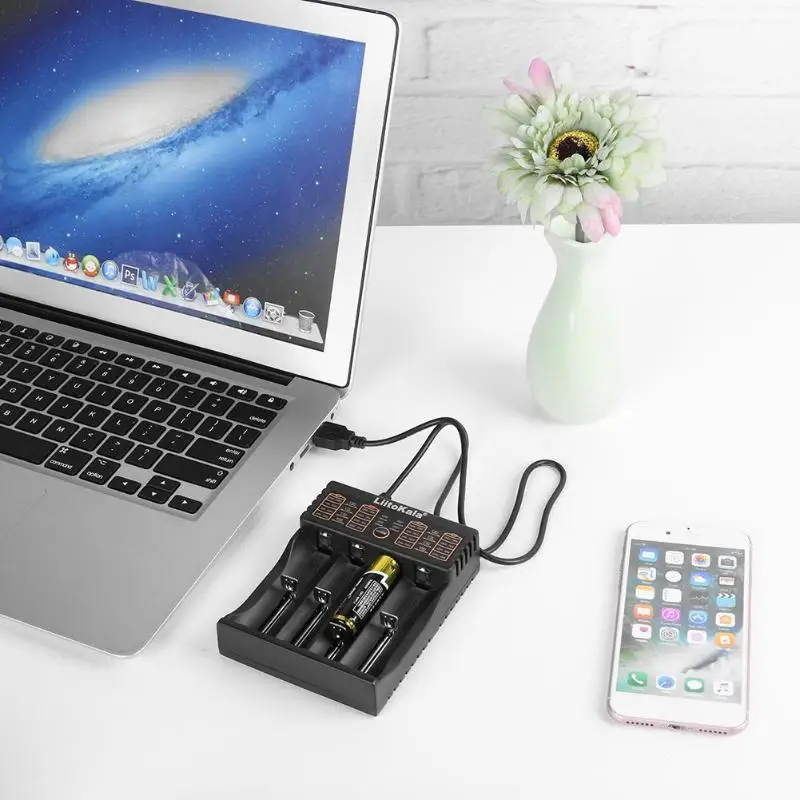 Lii-402 4 слота Смарт зарядное устройство ж/power Bank USB выход для 18650 26650