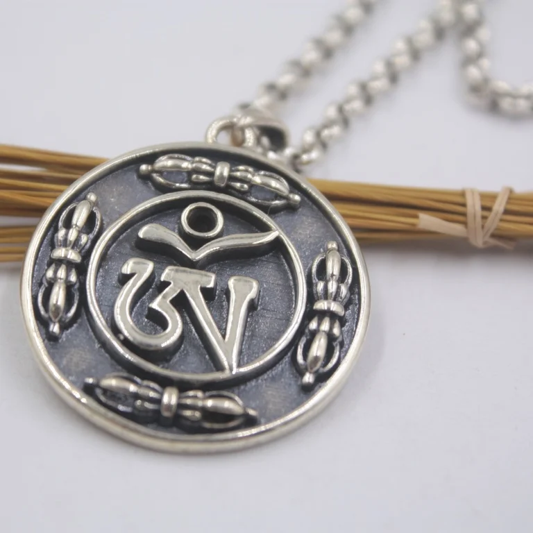 Only Pendant Серебряный кулон из стерлингового серебра S925 для женщин и мужчин, Круглый Кулон из шести сутра, счастливый ретро, новые ювелирные изделия - Цвет камня: Only Pendant