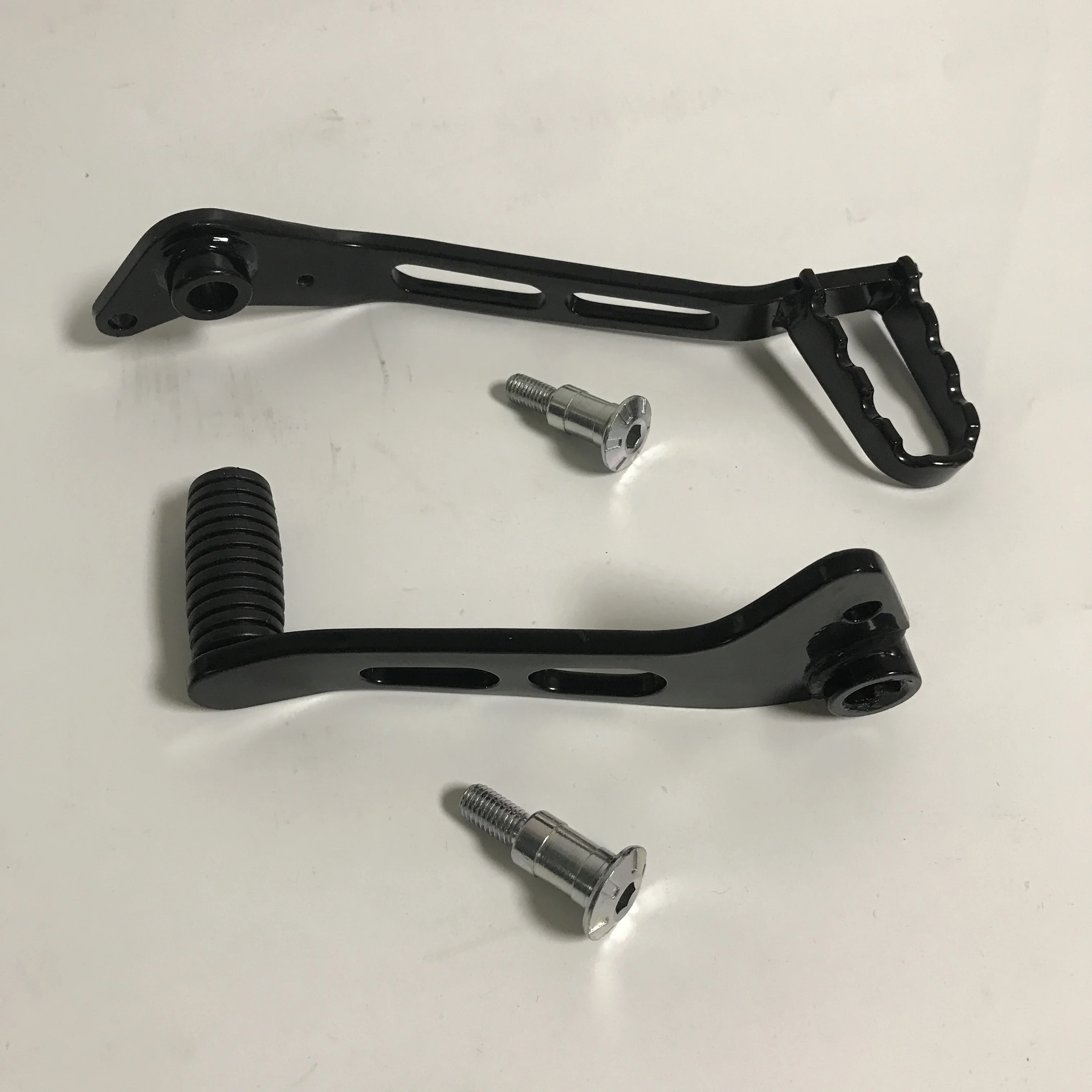 gear shifter and brake pedal Of Benelli BJ250 Leoncino 250 BJ500 leoncino 500