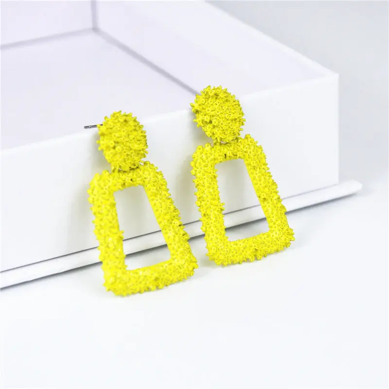 yellow Ufavoirte, маленькие Винтажные серьги для женщин, золотой цвет, геометрические массивные серьги, металлические серьги, висячие, модные ювелирные изделия, тренд - Окраска металла: yellow